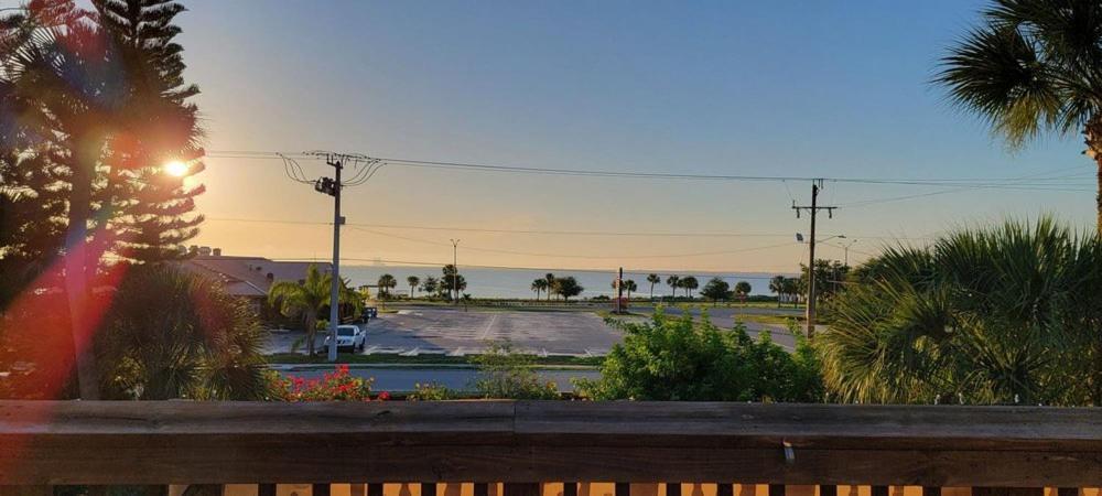 Casa Coquina Del Mar Bed And Breakfast Titusville Dış mekan fotoğraf